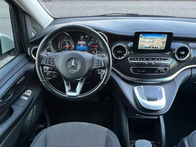 MERCEDES-BENZ V 250 d LANG TREND SPORT 4MATIC 9G-TRONIC l 190 PS