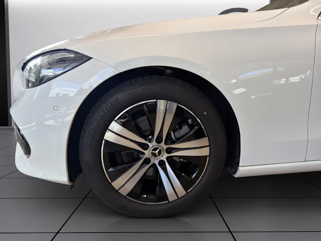 MERCEDES-BENZ C 220 d T 4 M Swiss Star