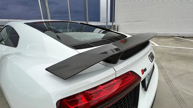AUDI R8 COUPÉ 5.2 PLUS S-TRONIC CARBON l 611 PS