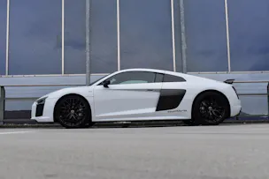 AUDI R8 COUPÉ 5.2 PLUS S-TRONIC CARBON l 611 PS