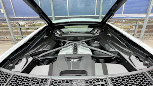 AUDI R8 COUPÉ 5.2 PLUS S-TRONIC CARBON l 611 PS