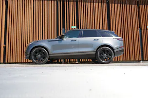 Land Rover RANGE ROVER VELAR R-DYNAMIK P 250 SE AUTOMATIC l 250 PS