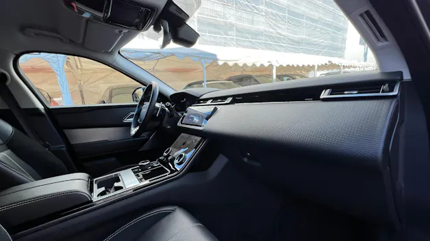 Land Rover RANGE ROVER VELAR R-DYNAMIK P 250 SE AUTOMATIC l 250 PS