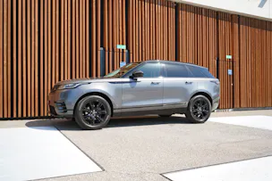 Land Rover RANGE ROVER VELAR R-DYNAMIK P 250 SE AUTOMATIC l 250 PS