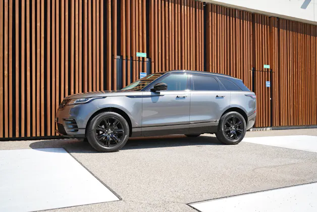 Land Rover RANGE ROVER VELAR R-DYNAMIK P 250 SE AUTOMATIC l 250 PS