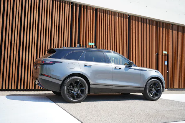 Land Rover RANGE ROVER VELAR R-DYNAMIK P 250 SE AUTOMATIC l 250 PS