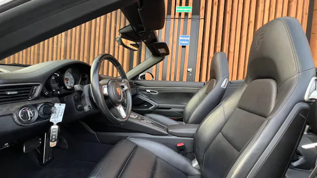 PORSCHE 911 CARRERA 4S BLACK CABRIO PDK l 420 PS