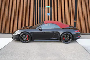 PORSCHE 911 CARRERA 4S BLACK CABRIO PDK l 420 PS
