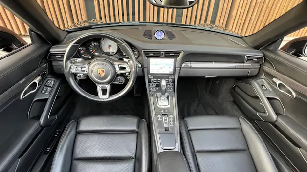 PORSCHE 911 CARRERA 4S BLACK CABRIO PDK l 420 PS