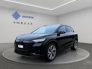 AUDI Q4 e-tron SUV quattro performance Swiss Ski