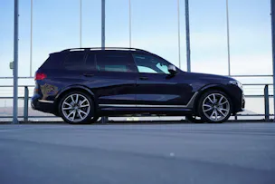 BMW X7 xDRIVE M50d STEPTRONIC M SPORT PLUS l 400 PS