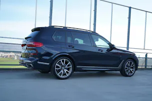 BMW X7 xDRIVE M50d STEPTRONIC M SPORT PLUS l 400 PS