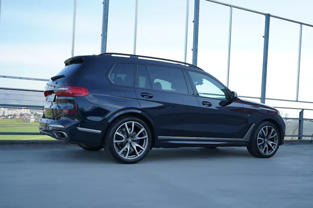BMW X7 xDRIVE M50d STEPTRONIC M SPORT PLUS l 400 PS