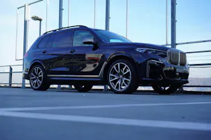 BMW X7 xDRIVE M50d STEPTRONIC M SPORT PLUS l 400 PS