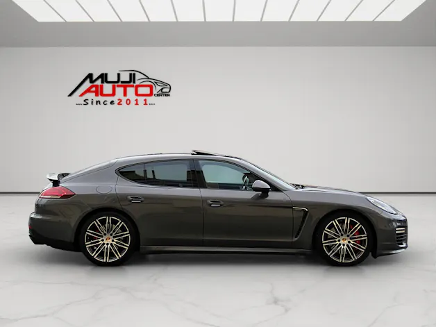 PORSCHE Panamera GTS 4.8 PDK