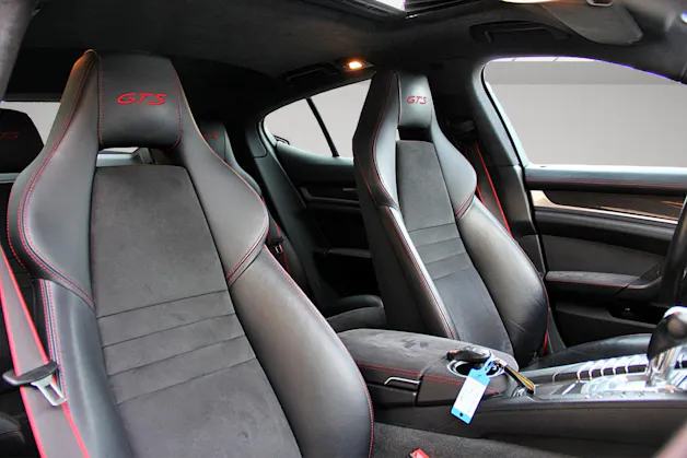 PORSCHE Panamera GTS 4.8 PDK