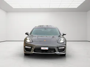 PORSCHE Panamera GTS 4.8 PDK