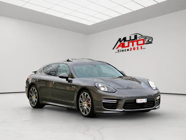 PORSCHE Panamera GTS 4.8 PDK
