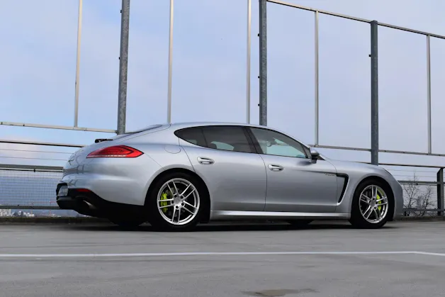 PORSCHE PANAMERA S E-HYBRID l 416 PS
