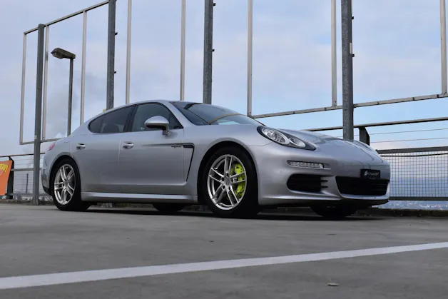 PORSCHE PANAMERA S E-HYBRID l 416 PS