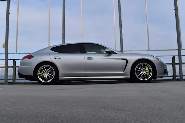 PORSCHE PANAMERA S E-HYBRID l 416 PS