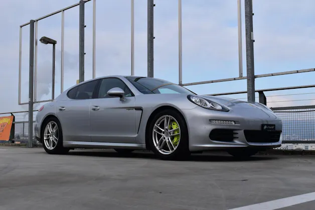 PORSCHE PANAMERA S E-HYBRID l 416 PS