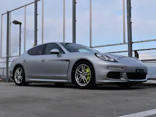 PORSCHE PANAMERA S E-HYBRID l 416 PS