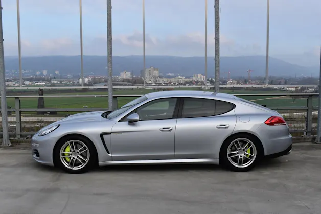 PORSCHE PANAMERA S E-HYBRID l 416 PS