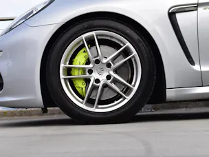 PORSCHE PANAMERA S E-HYBRID l 416 PS