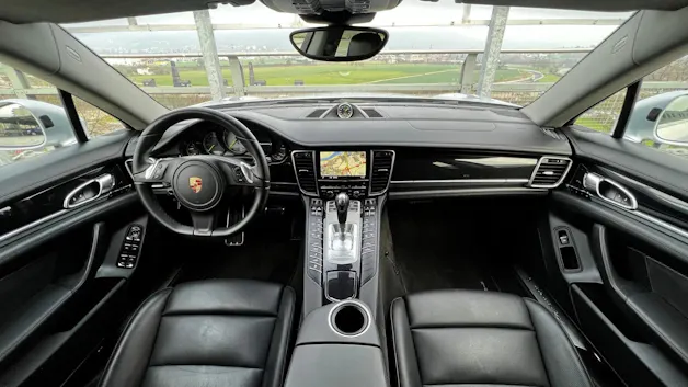 PORSCHE PANAMERA S E-HYBRID l 416 PS