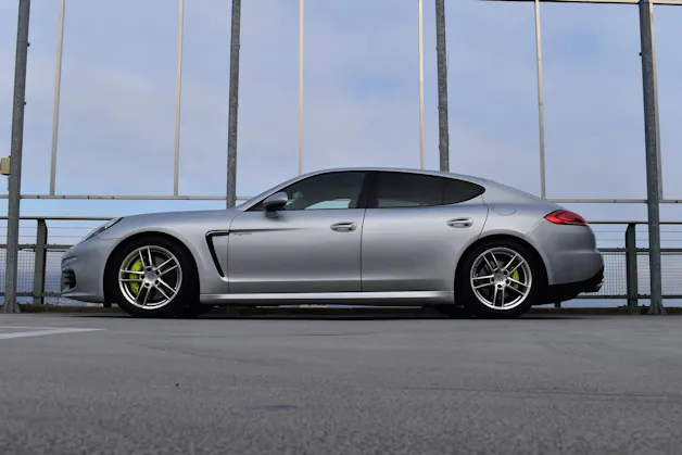 PORSCHE PANAMERA S E-HYBRID l 416 PS
