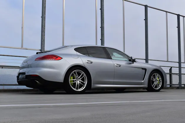 PORSCHE PANAMERA S E-HYBRID l 416 PS