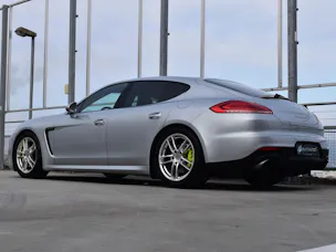 PORSCHE PANAMERA S E-HYBRID l 416 PS