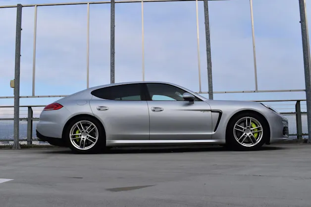 PORSCHE PANAMERA S E-HYBRID l 416 PS