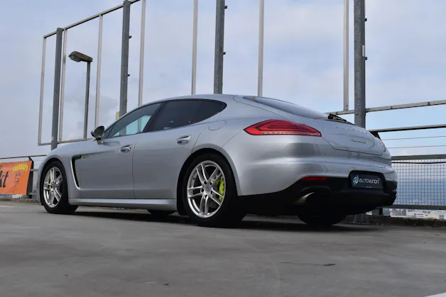 PORSCHE PANAMERA S E-HYBRID l 416 PS