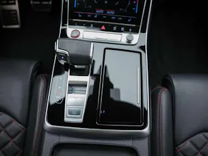 AUDI SQ7 TFSI quattro tiptronic * Facelift*7 Plätzer*Panorama*B&O*AHK