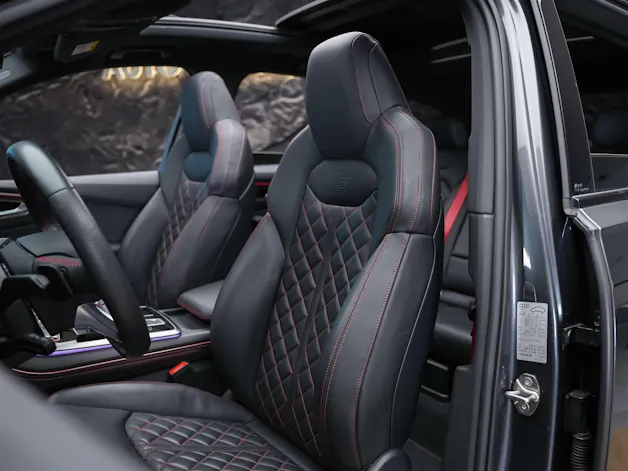 AUDI SQ7 TFSI quattro tiptronic * Facelift*7 Plätzer*Panorama*B&O*AHK