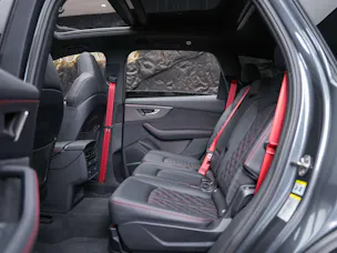 AUDI SQ7 TFSI quattro tiptronic * Facelift*7 Plätzer*Panorama*B&O*AHK