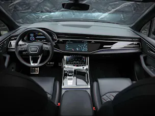 AUDI SQ7 TFSI quattro tiptronic * Facelift*7 Plätzer*Panorama*B&O*AHK