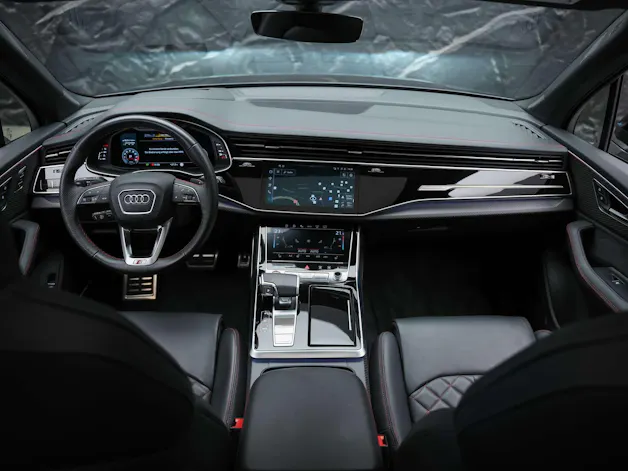 AUDI SQ7 TFSI quattro tiptronic * Facelift*7 Plätzer*Panorama*B&O*AHK
