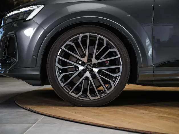 AUDI SQ7 TFSI quattro tiptronic * Facelift*7 Plätzer*Panorama*B&O*AHK