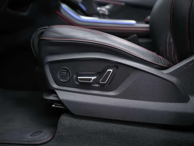 AUDI SQ7 TFSI quattro tiptronic * Facelift*7 Plätzer*Panorama*B&O*AHK