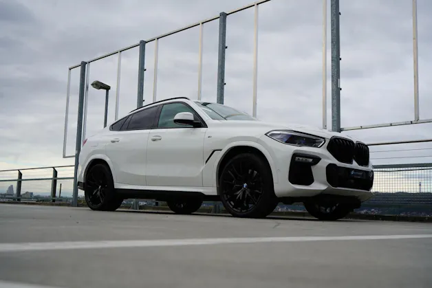 BMW X6 M50d BLACK l 400 PS