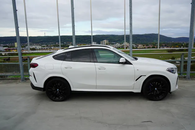 BMW X6 M50d BLACK l 400 PS
