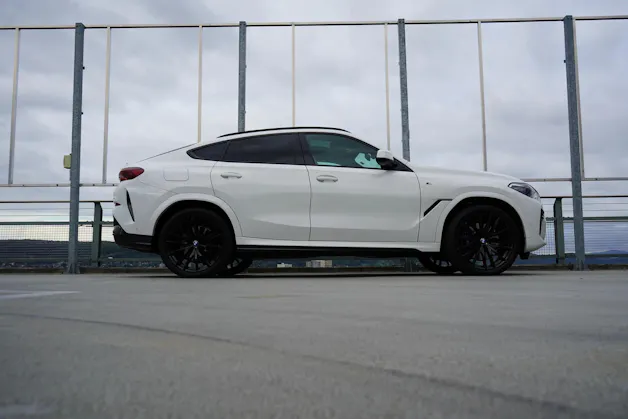 BMW X6 M50d BLACK l 400 PS