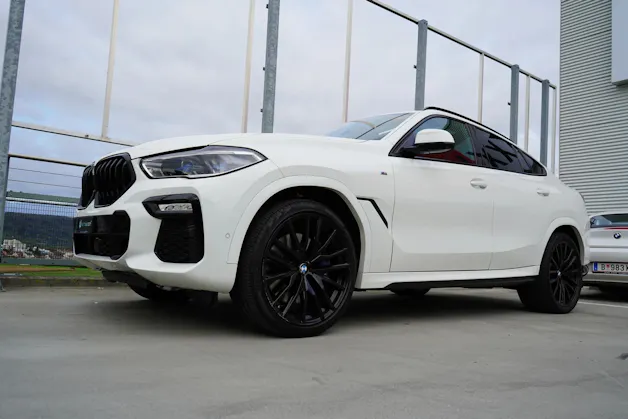 BMW X6 M50d BLACK l 400 PS