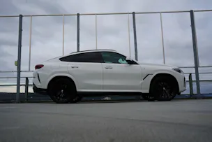 BMW X6 M50d BLACK l 400 PS