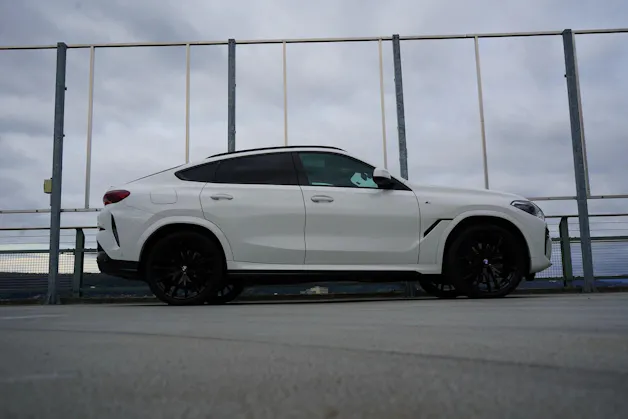 BMW X6 M50d BLACK l 400 PS