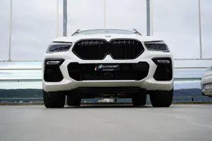 BMW X6 M50d BLACK l 400 PS