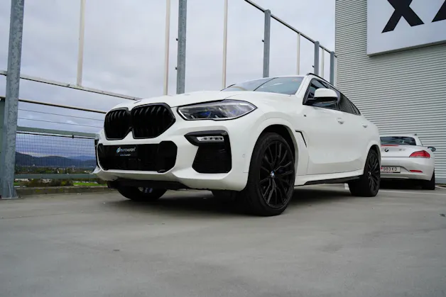 BMW X6 M50d BLACK l 400 PS